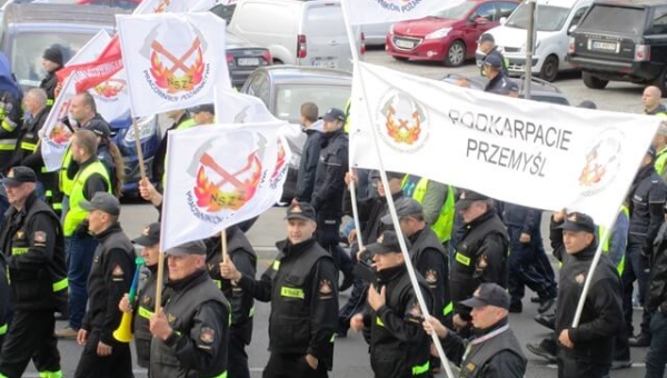 01 / 02 - 09 - 2017 - Obradował Wielkopolski Zarząd Wojewódzki NSZZ Pracowników Pożarnictwa oraz VI Otwarty Turniej Piłki Nożnej NSZZ Pracowników Pożarnictwa (...)